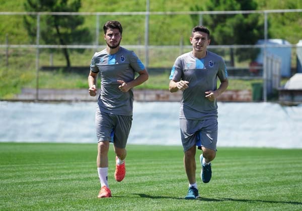 Trabzonspor kampın ilk etabını tamamladı 8