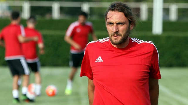 Hakan Arıkan'ın yeni takımı belli oldu 3