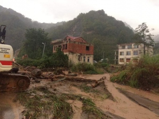 Araklı'daki sel felaketinin nedeni belirlendi 7