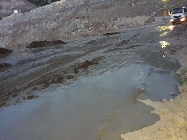 Gümüşhane’de maden işletmesinin atık borusu patladı 2