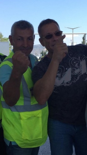 Van Damme Türkiye'de uygulamaya takıldı! 5