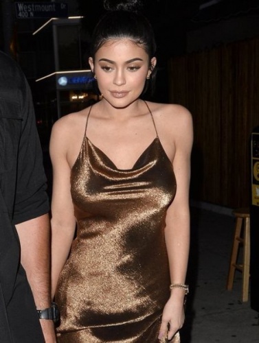 Kylie Jenner ne hastası? Açıkladı 25