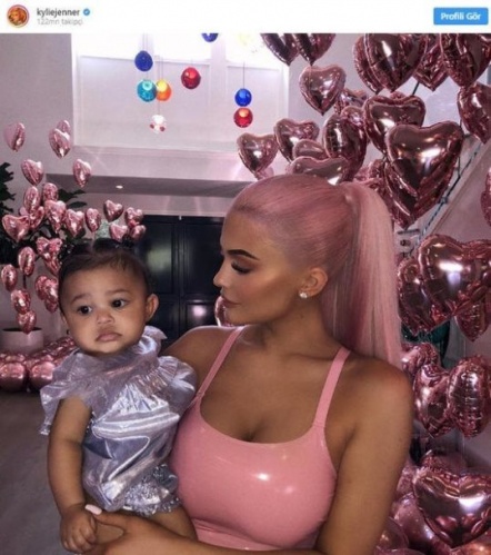 Kylie Jenner ne hastası? Açıkladı 15