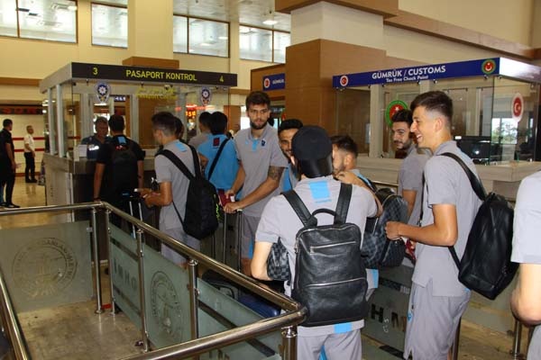 Trabzonspor Avusturya'ya gitti - İşte Kamp kadrosu 15