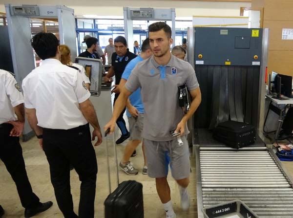 Trabzonspor Avusturya'ya gitti - İşte Kamp kadrosu 9