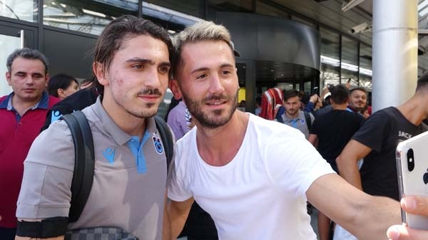 Trabzonspor'a Linz'de coşkulu karşılama 8