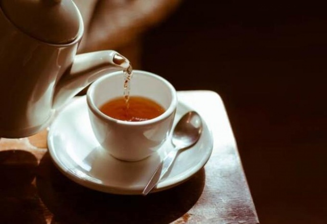 Çayı yanlış demleyince bakın neler oluyor? 2