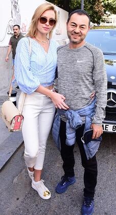 "Karımın omzuna el atmak istiyorum, ama olmuyor!' 5