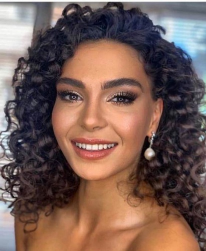 Hercai dizisinin başrolü Ebru Şahin, son görüntüsüyle şaşırttı 2
