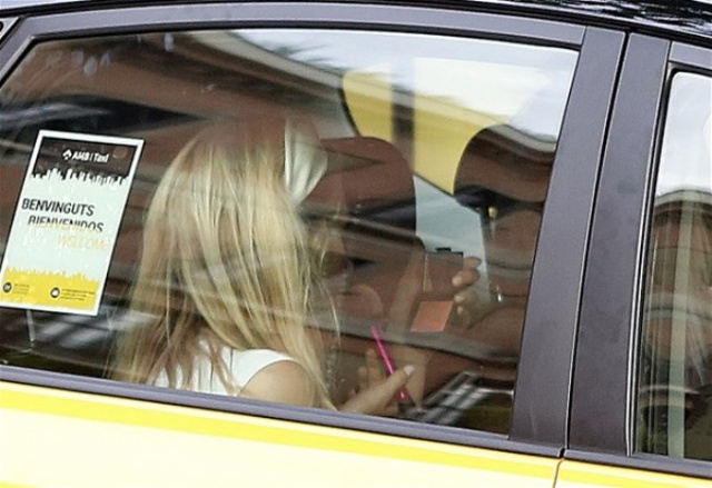 Lottie Moss ablasının tahtını sallıyor 16