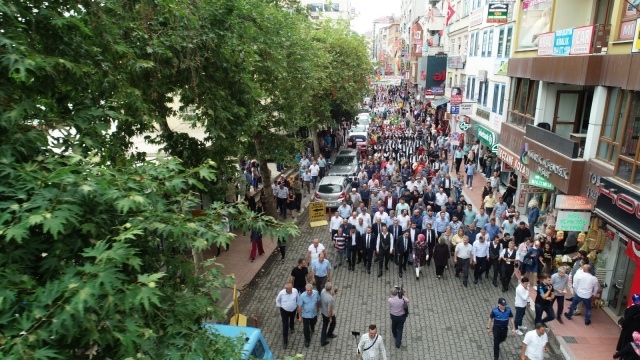 Akçaabat renklere büründü, şenlendi 21