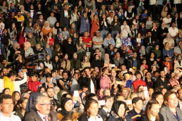 Bayburt Tuğba Yurt'la coştu 6