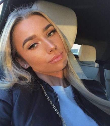 Ella Rees yaptığı işle şaşırtıyor 14