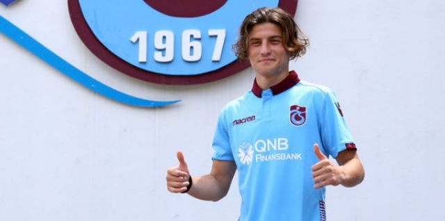 Trabzonspor'da 4 futbolcu daha gidecek! 3