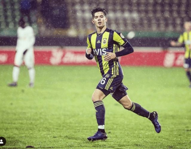 Trabzonlu Ferdi Kadıoğlu Fenerbahçe'deki tüm fotoğraflarını sildi 4