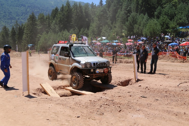 Artvin'de off-road yarışları nefes kesti! 4