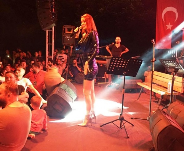 Elif Kaya Ordu'da konser verdi 3