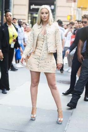 Sokakta Iggy Azalea fırtınası 10