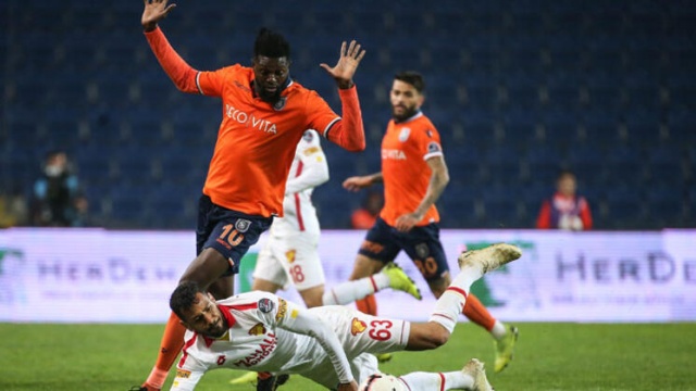 Adebayor hakkında flaş transfer iddiası 2