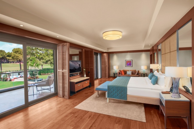 Jennifer Lopez Antalya’ya böyle geliyor! 2