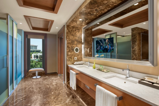 Jennifer Lopez Antalya’ya böyle geliyor! 3