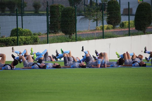 Trabzonspor, Prag maçı hazırlıklarına başladı 10