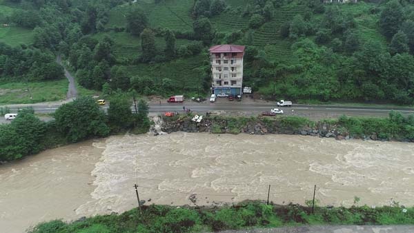Rize'de sel bölgesi havadan görüntülendi 3