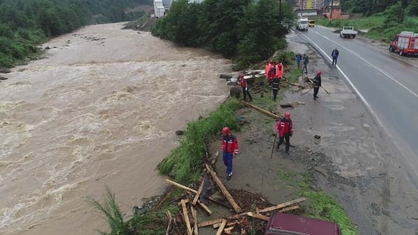 Rize'de sel bölgesi havadan görüntülendi 8