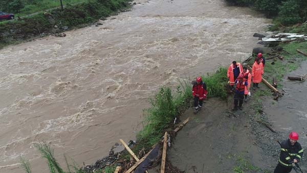 Rize'de sel bölgesi havadan görüntülendi 4