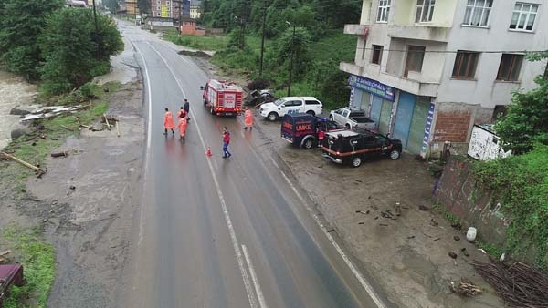 Rize'de sel bölgesi havadan görüntülendi 10