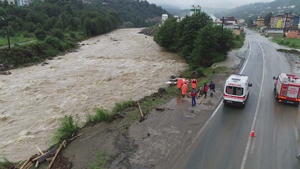 Rize'de sel bölgesi havadan görüntülendi 12