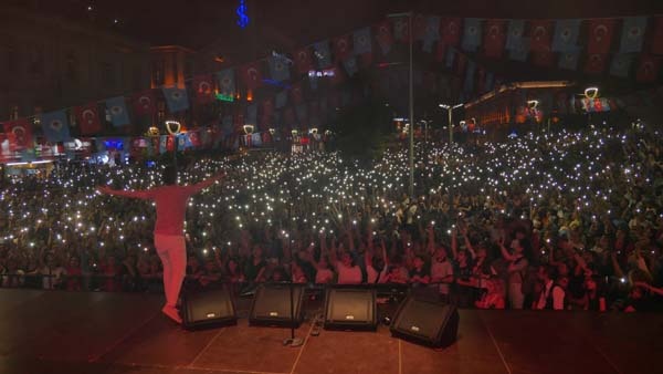 Trabzon’da Uluslararası Horon Festivaline büyük ilgi 2