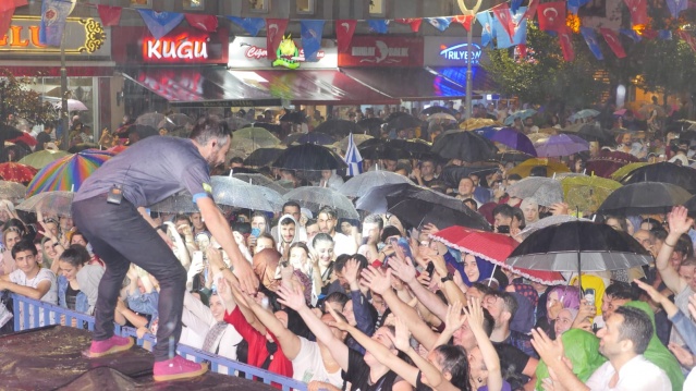 Trabzon’da Uluslararası Horon Festivaline büyük ilgi 23