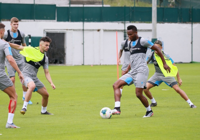 Trabzonspor, Sparta Prag maçı hazırlıklarının Trabzon etabını tamamladı 8