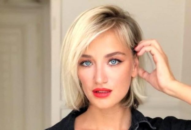 Didem Soydan, kırmızı mayosuyla böyle poz verdi 5