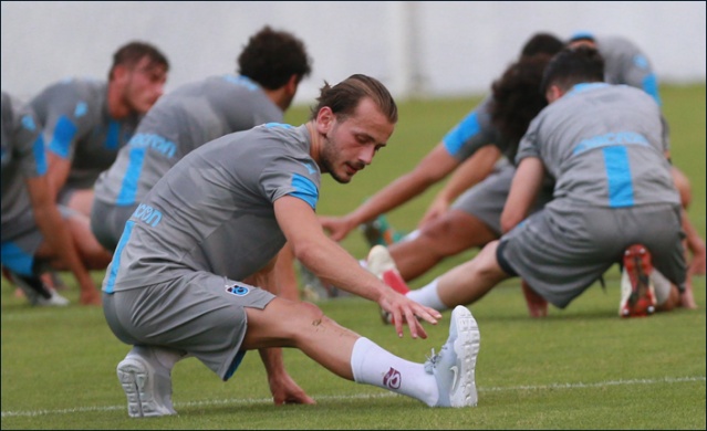 Trabzonspor'da o isimler ilk kez Avrupa maçına çıkacak! 9