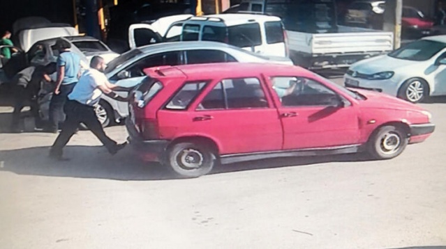 Sattığı aracın parasını alamayınca... 2