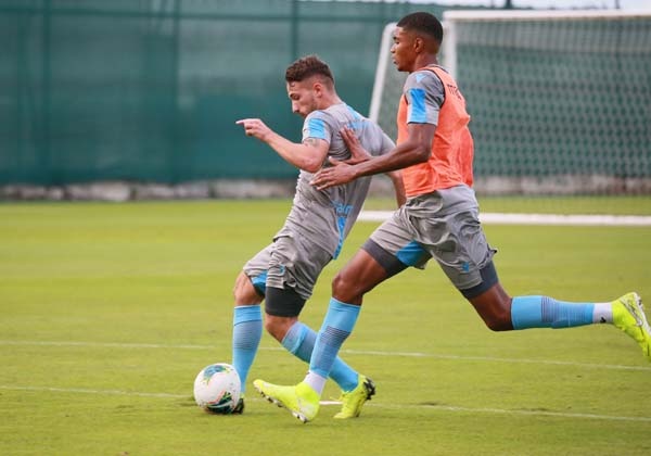 Trabzonspor ara vermeden Sparta Prag maçına hazırlanıyor 19