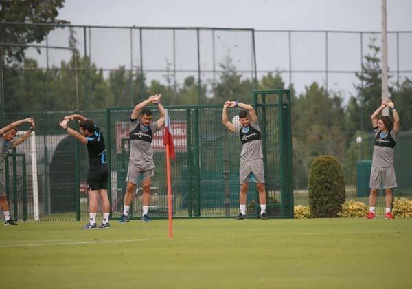 Trabzonspor ara vermeden Sparta Prag maçına hazırlanıyor 23