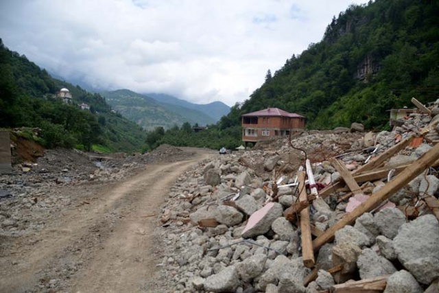 Selin vurduğu Çamlıktepe'de buruk bayram 11