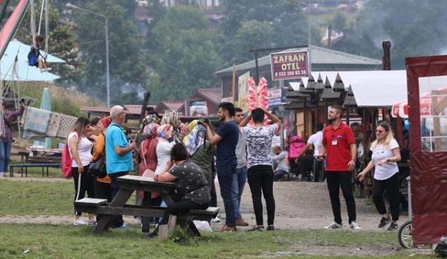 Ayder Yaylası tatilcilerle doldu 9