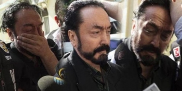 Adnan Oktar hakkında itiraf! Yarışmacı kıza bir çok defa... 6