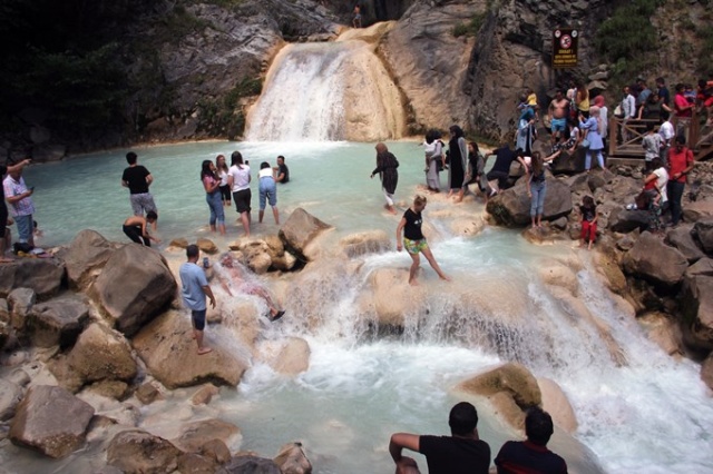 Mavi Göl'e akın ettiler 5