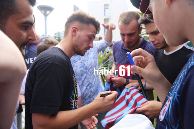 Trabzonspor'un yeni transferleri taraftarların ilgisine şaşırdı 3