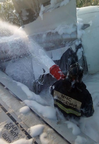 Yolcu uçağı tarlaya acil iniş yaptı 13