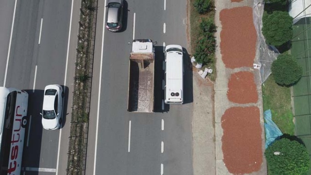 Trabzon'da ilginç fındık kurutma yöntemi 3