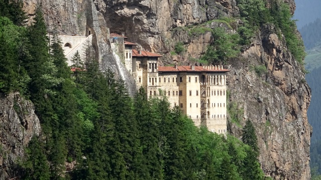 Sümela Manastırı'na ilgi yoğun! 10