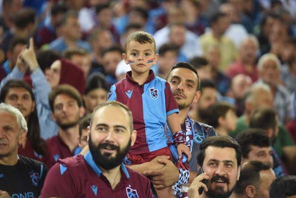 Trabzonspor Sparta Prag maçında neler oldu? 28