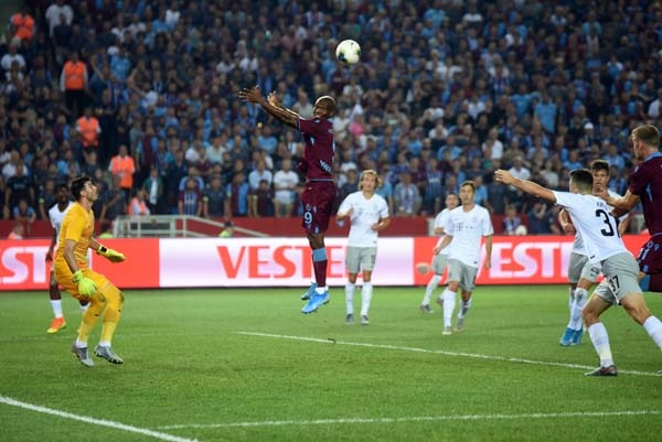 Trabzonspor Sparta Prag maçında neler oldu? 33