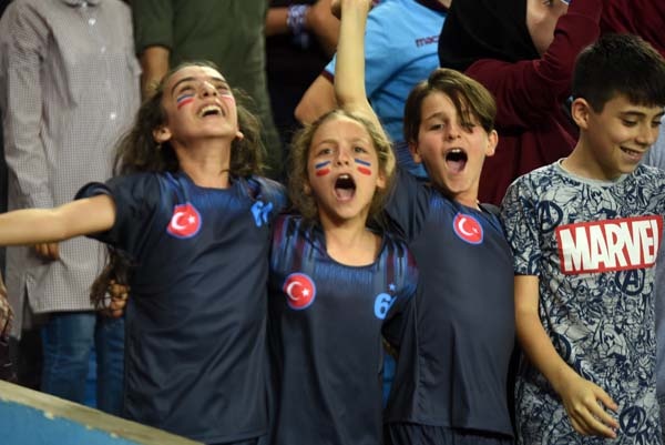 Trabzonspor Sparta Prag maçında neler oldu? 35